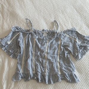 American Eagle top